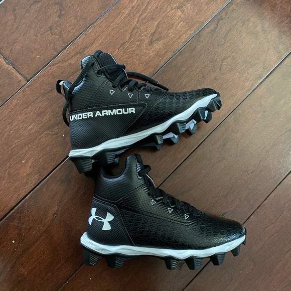 Under armour hightop cleats - Picture 2 of 7